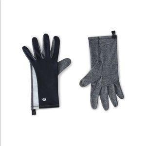 lululemon run with me gloves
